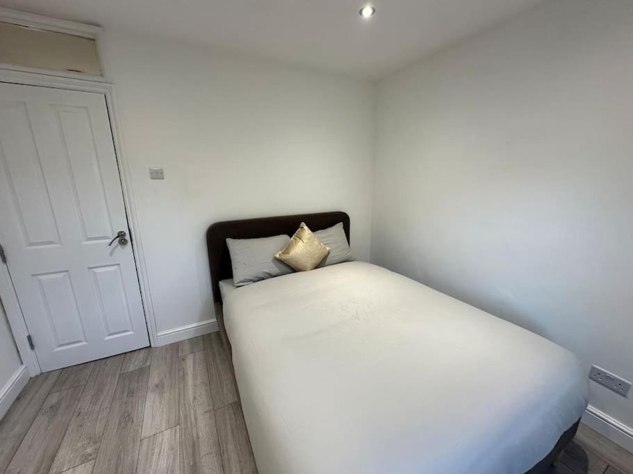 3 Bed Hackney/Harringay Flat Apartment Лондон Екстериор снимка