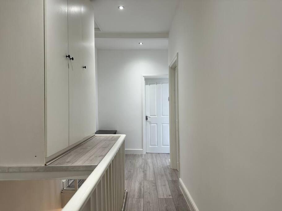 3 Bed Hackney/Harringay Flat Apartment Лондон Екстериор снимка