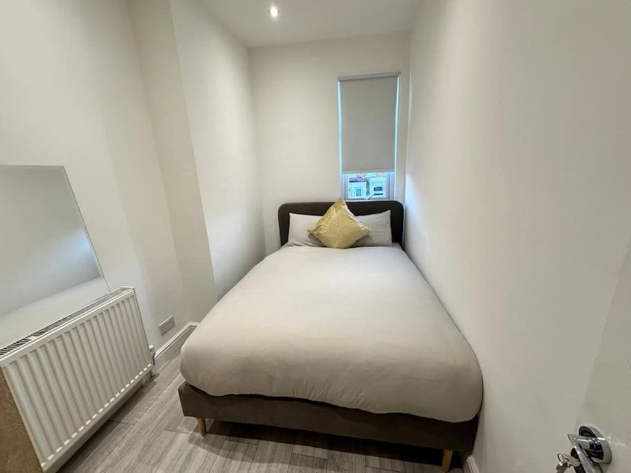 3 Bed Hackney/Harringay Flat Apartment Лондон Екстериор снимка