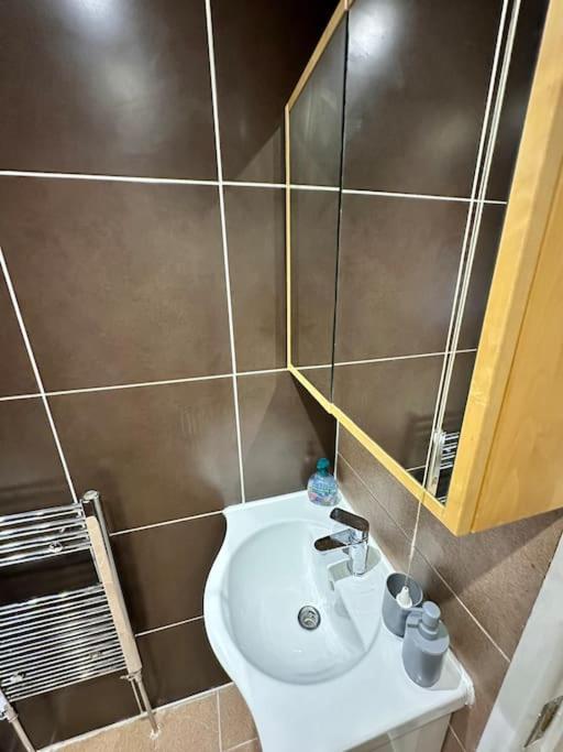 3 Bed Hackney/Harringay Flat Apartment Лондон Екстериор снимка